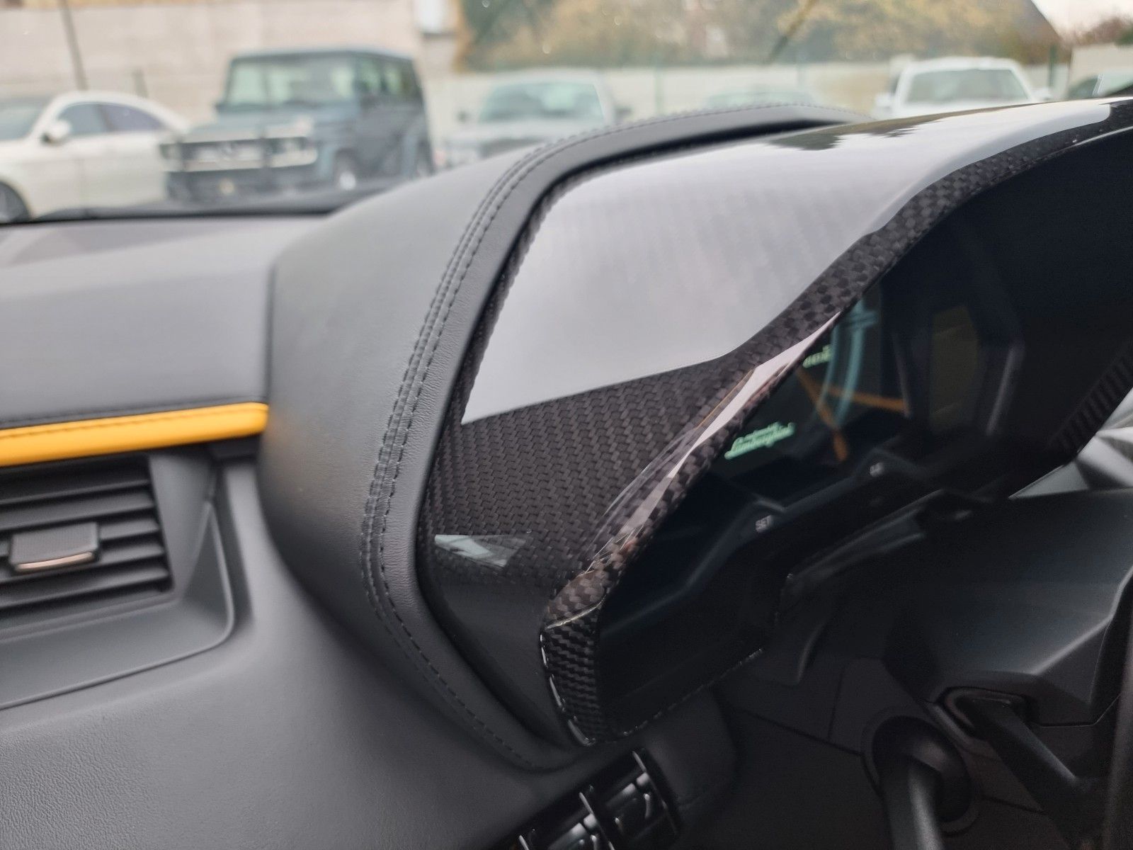 Fahrzeugabbildung Lamborghini Aventador S/Carbon/Lift/Matt/Gr. Service 11/25