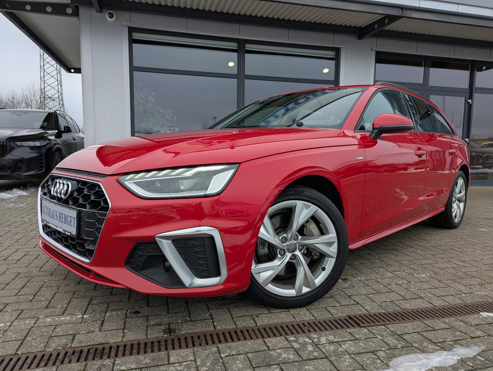Audi A4 Avant 45 TFSI quattro S tronic S line