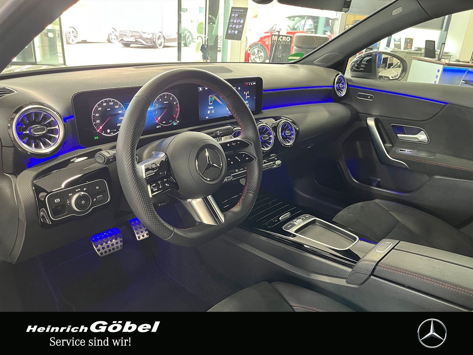Fahrzeugabbildung Mercedes-Benz A 200 AMG+KAMERA+LED+NIGHT+CARPLAY+DISTRONIC+AHK
