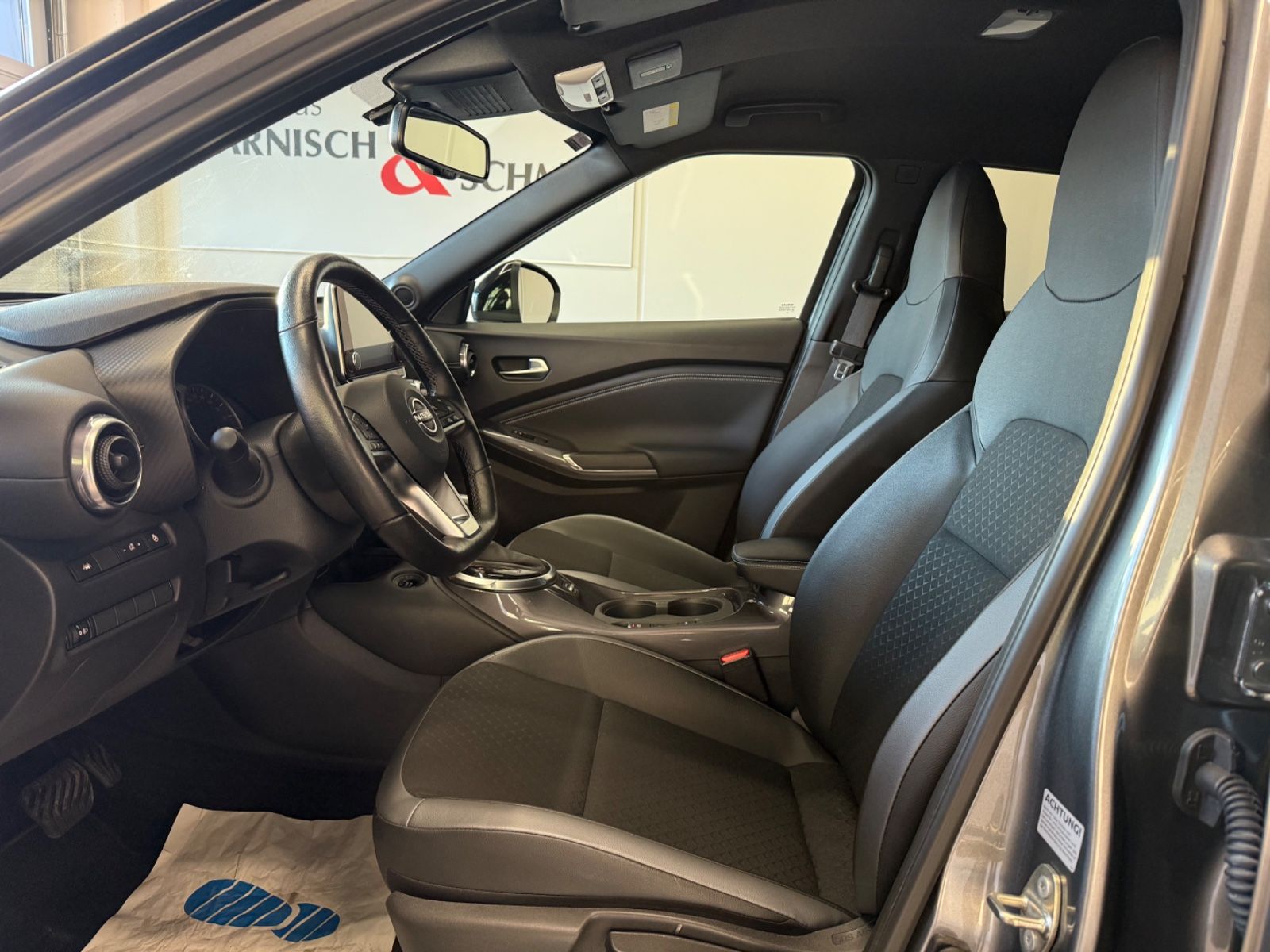 Fahrzeugabbildung Nissan Juke Hybrid N-Connecta - Navi,  Winter-P.