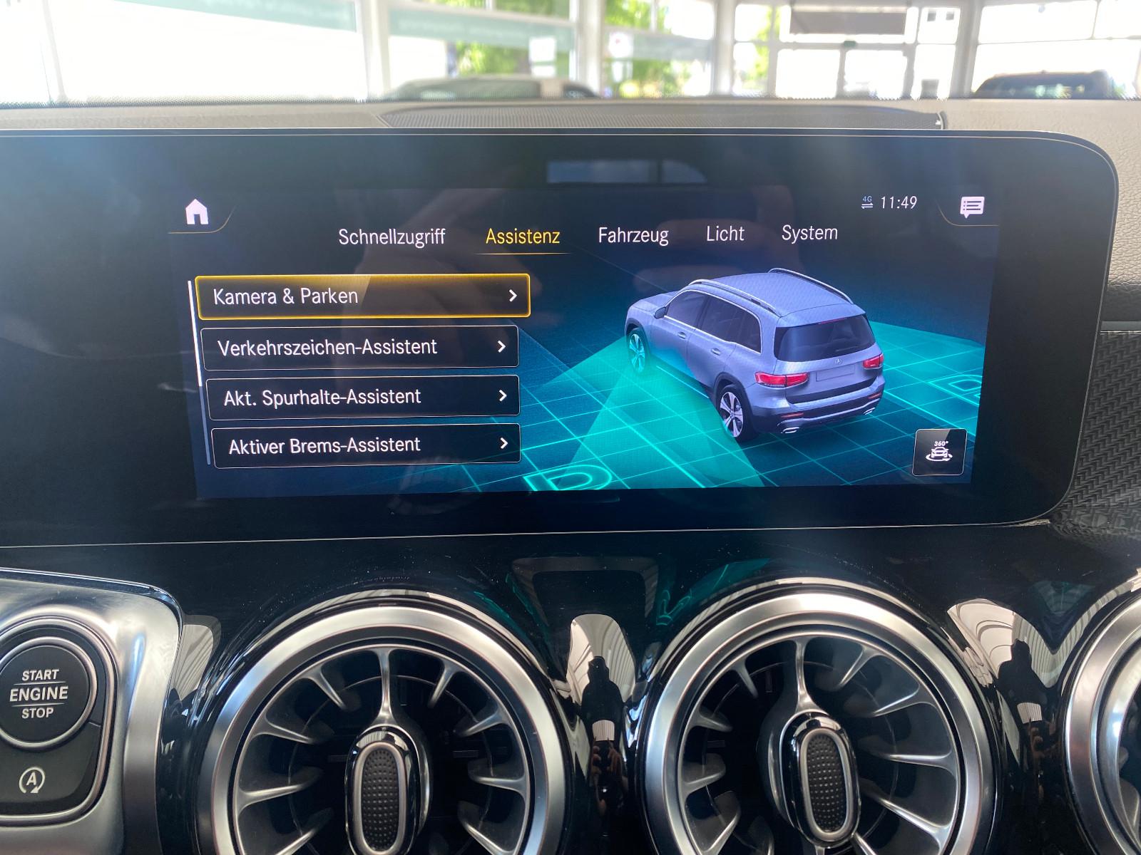 Mercedes-Benz GLB 200 4M 2.Hd AMG Line Pano LED Kam Nightpaket