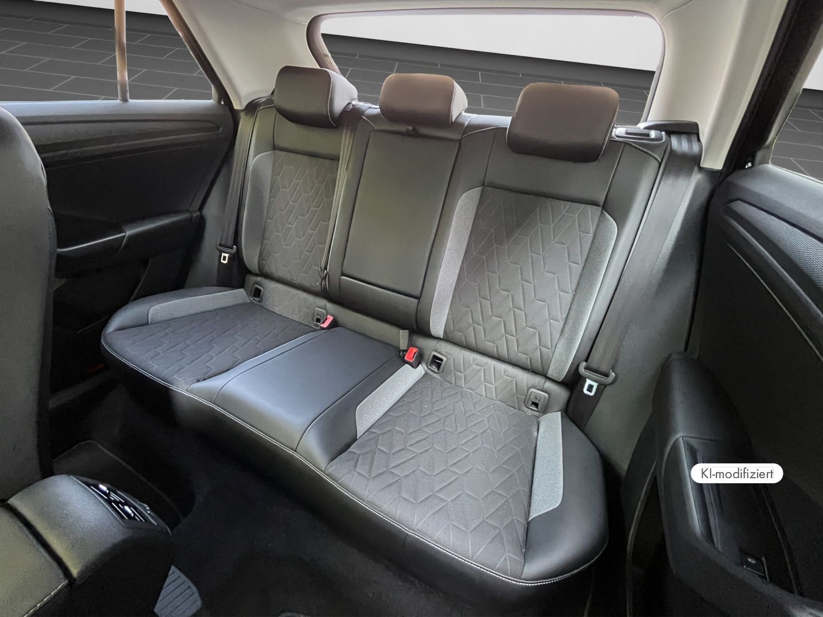 Volkswagen T-Roc - Bild 15