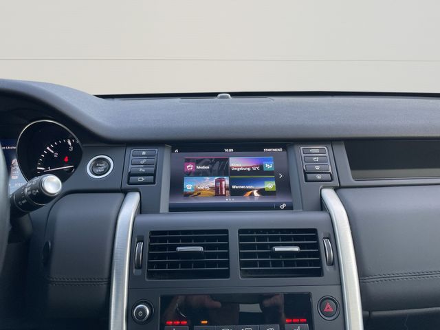 Land Rover Discovery Sport TD4 HSE 180PS+AHK+Pano+Totwinkel