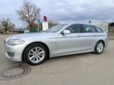 BMW 520 5 Touring 520 d - BMW 520 aus 2010: Kombi