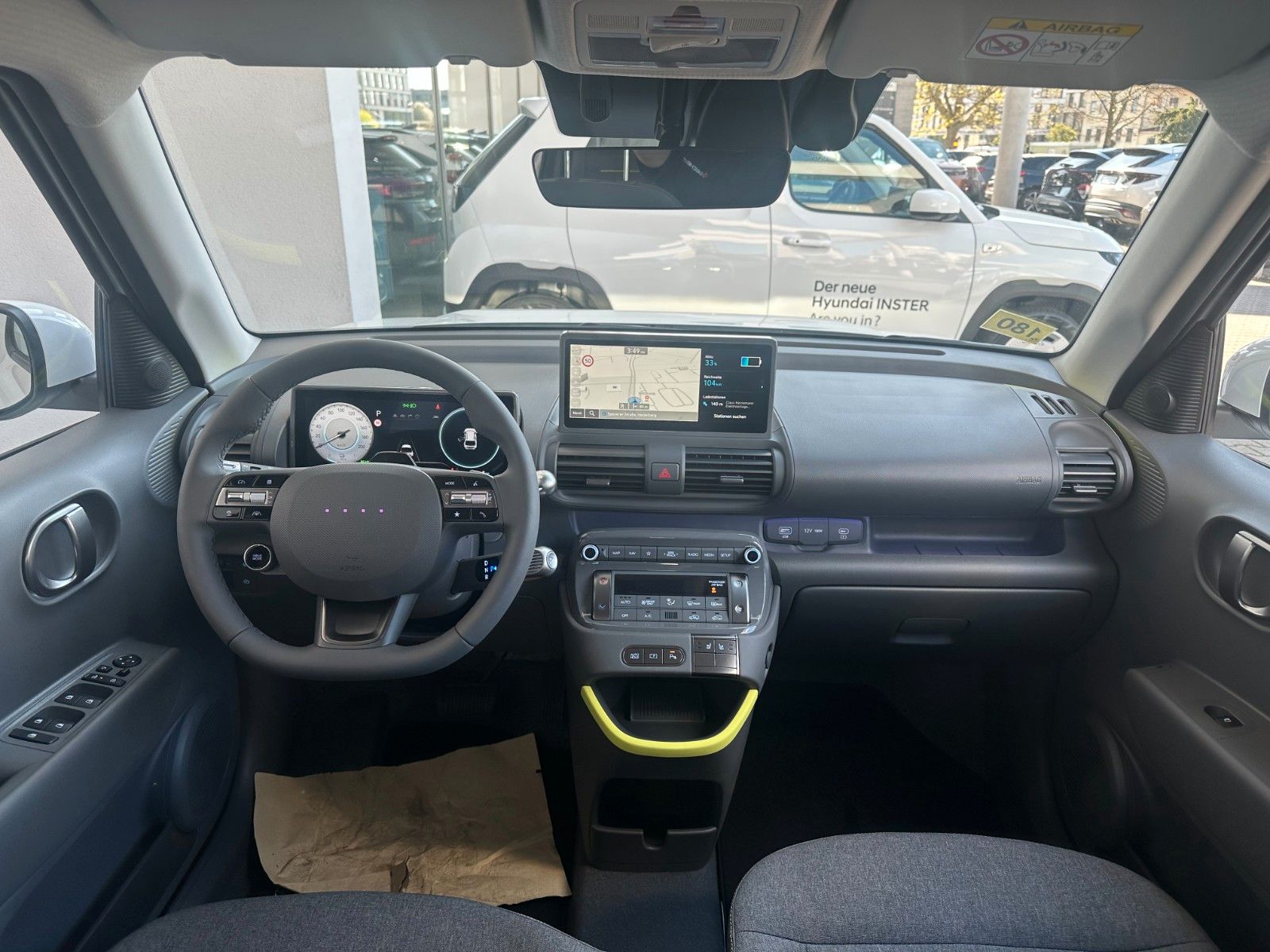 Fahrzeugabbildung Hyundai INSTER Cross 49kWh  Navi/SHZ/Effizienz-Paket!