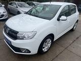 Dacia Sandero II Laureate - Dacia Sandero Laureate mit Benzin-Antrieb