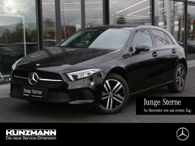 Mercedes-Benz A 250 e Progressive Night MBUX Navi+ Ambiente