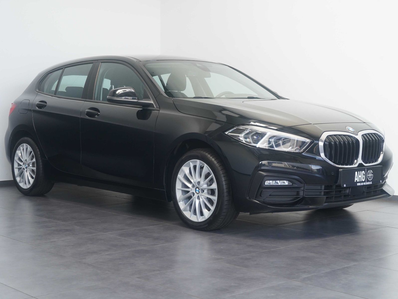 Fahrzeugabbildung BMW 120 d Advantage LED/NAVI/DRIVING-ASSISTANT