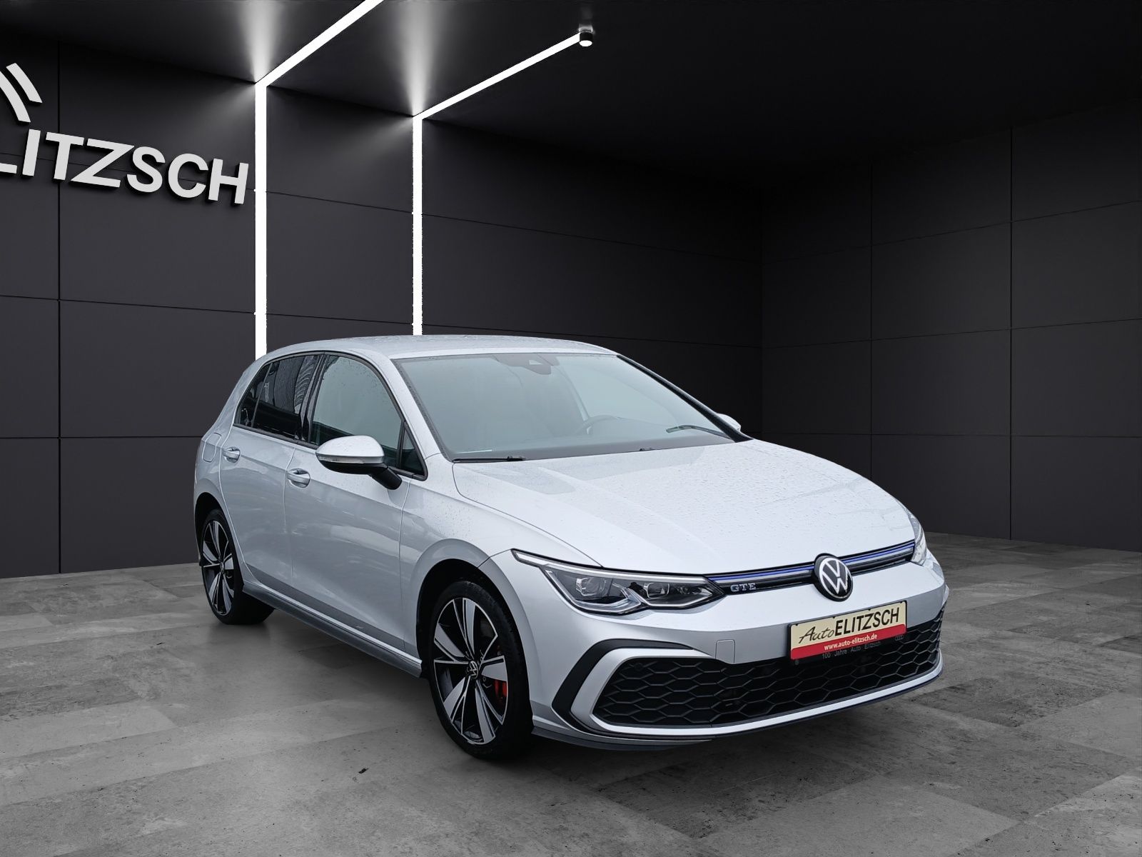 Fahrzeugabbildung Volkswagen Golf VIII GTE LEDplus Navi Leder AID ACC PDC SH