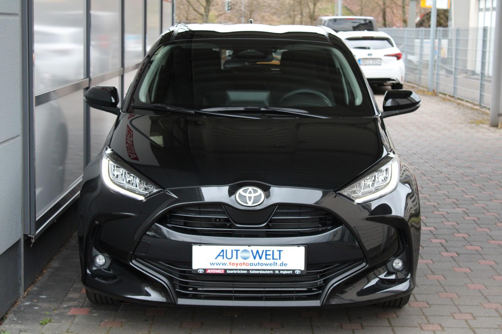 Toyota Yaris Hybrid Teamplayer + Comf.- + Safety-Paket