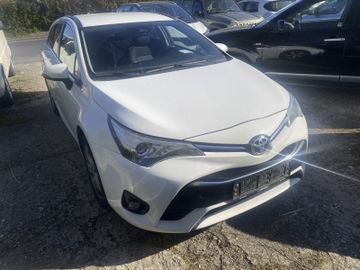 Toyota Avensis - 2