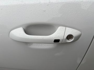 Bild 5 Kia Rio GT-Line AT +NAVI+SHZ+LHZ+KAMERA+LED+PDC+LED+