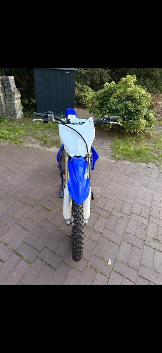 Yamaha YZ 2009 — interior