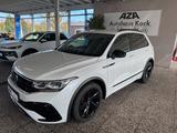 Volkswagen Tiguan 2.0 TDI R-Line | Matrix | 360° Kamera - Volkswagen Tiguan mit Diesel-Antrieb: mit Navigationssystem