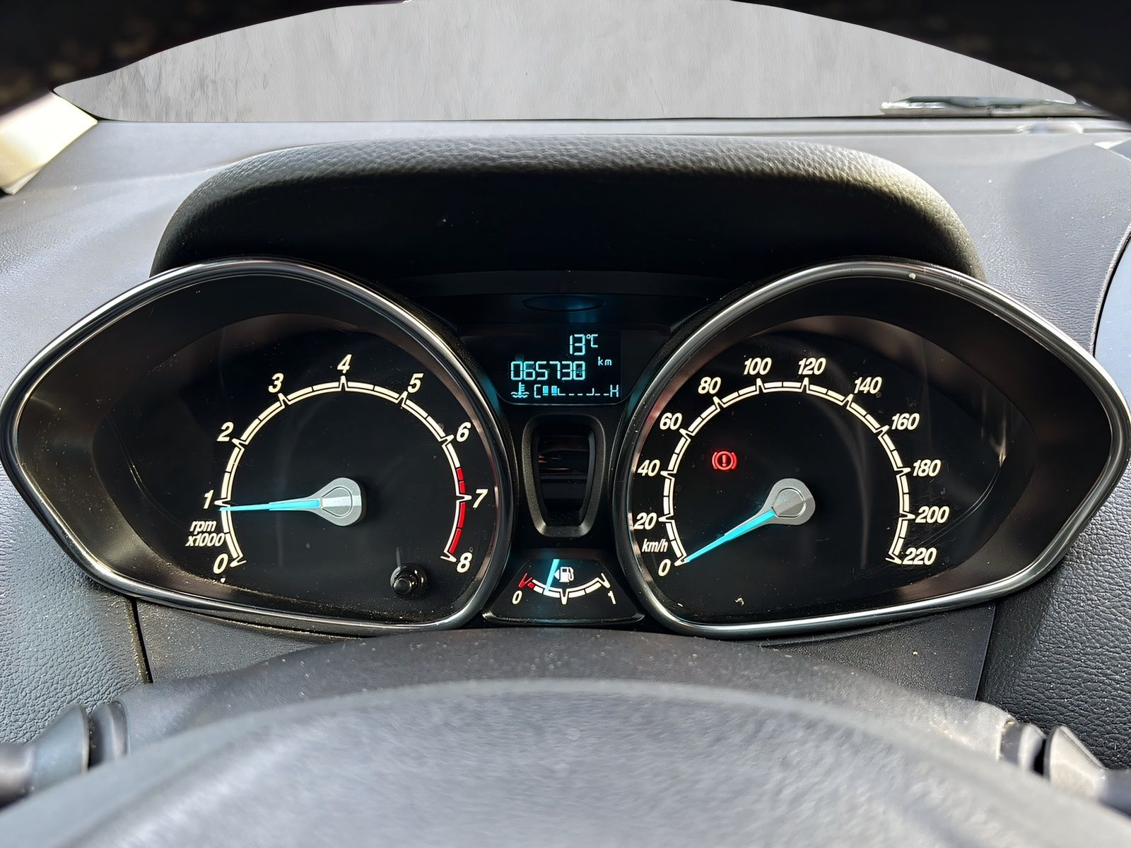 Fahrzeugabbildung Ford B-Max 1.0i Sync Edition AHK TEMPOMAT DAB WINTER