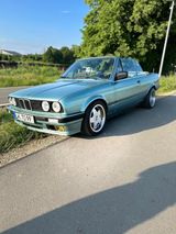 BMW E30 325i Cabrio  Klassiker - BMW 325 aus 1987: 325e