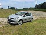 Renault Clio Authentique 1.2 16V Eco2 55kW Authentique - Renault Clio aus 2008: 1.5