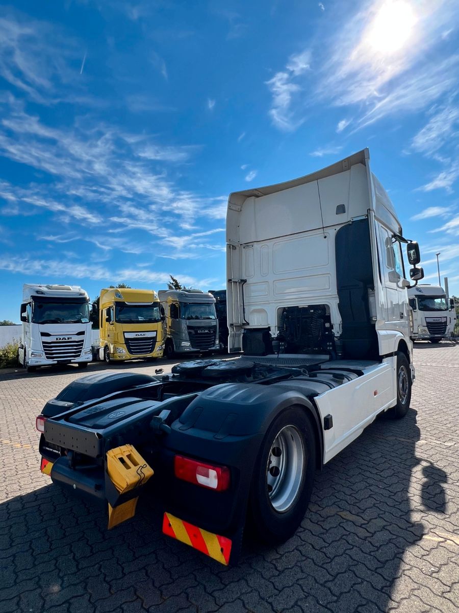 Fahrzeugabbildung DAF 2 Stück XF 530 FT mit Intarder
