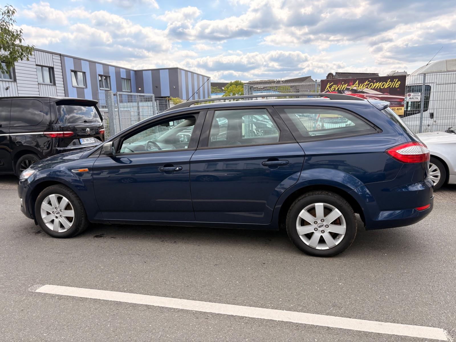 Ford Mondeo 2010 — photo 10