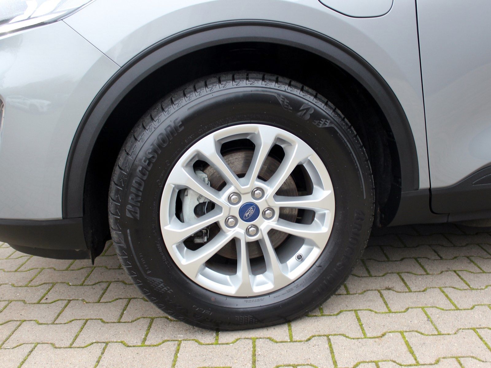 Fahrzeugabbildung Ford Kuga Plug-In Hybrid PHEV Titanium
