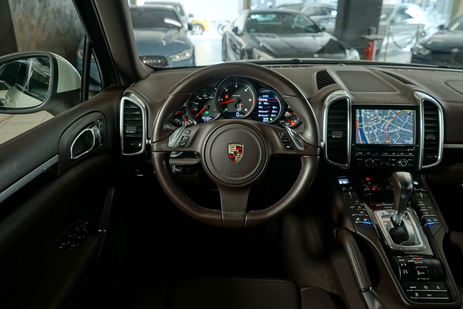 Porsche Cayenne Diesel ACC AHK PDLS Standheizung 14-Wege