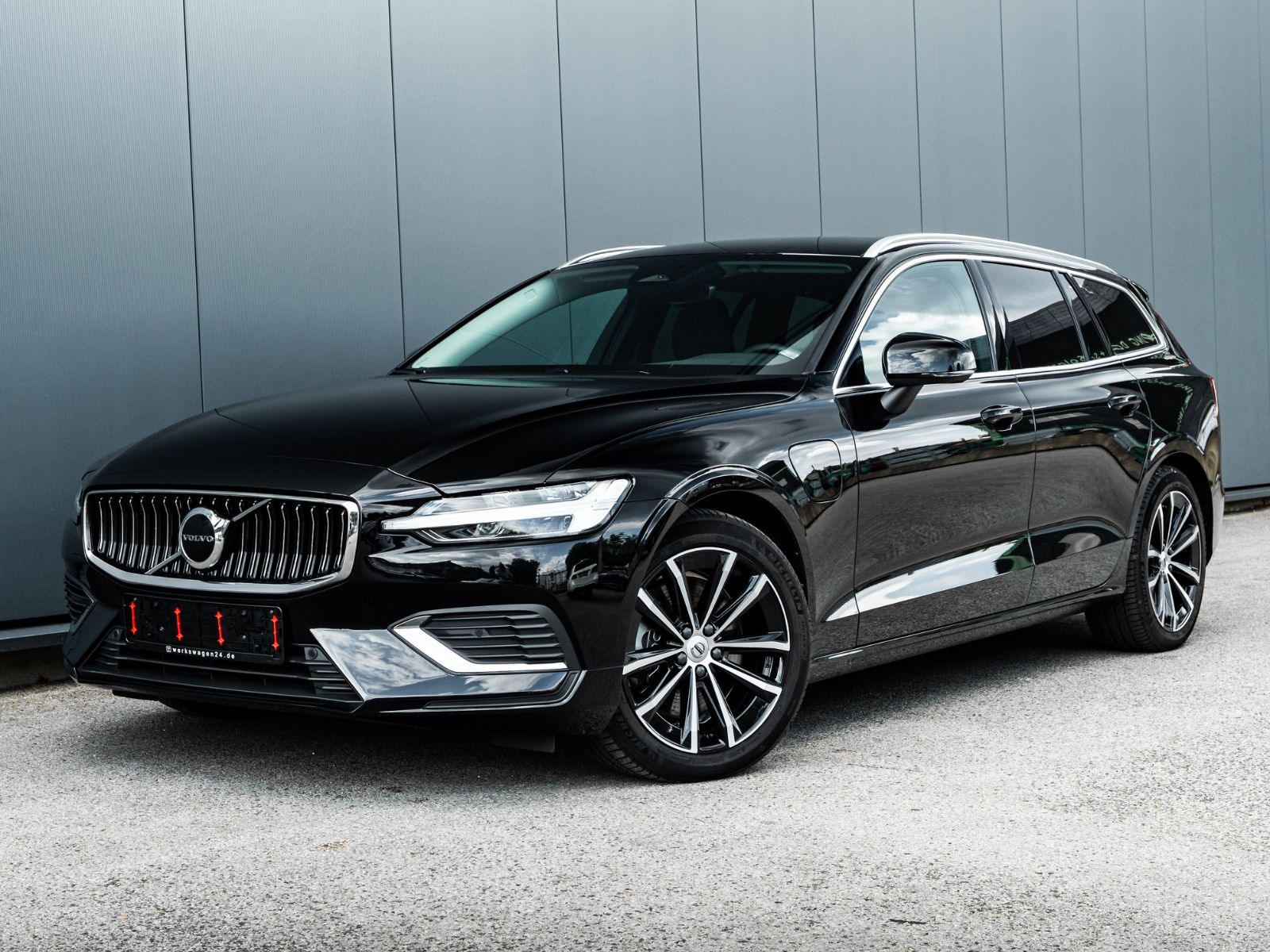 Volvo V60 T6 Recharge AWD | 1.HAND | MEMORY | ACC |