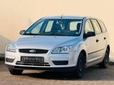 Ford Focus Turnier Trend Automatik - Ford Focus: Kombi, Trend