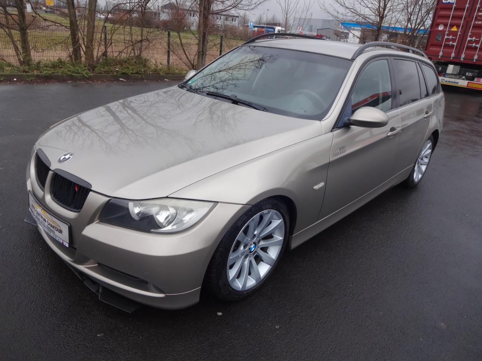 BMW 320
