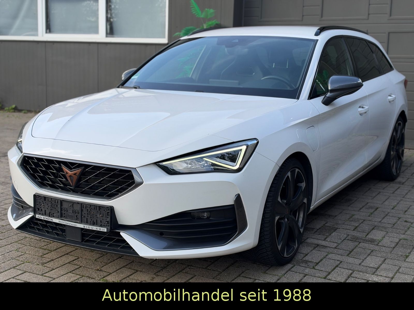Cupra Leon Sportstourer VZ e-Hybrid LED LENKRADHEIZUNG imagem 3