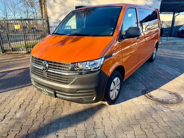 Volkswagen T6. Transporter Kombi lang 9-Sitzer