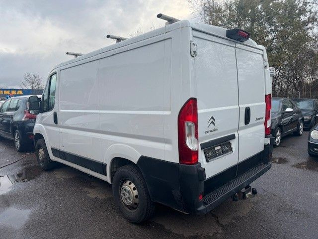 Fahrzeugabbildung Citroën Jumper 30 L1H1 Blue-HDi NAVI KLIMA LANE Dachträg
