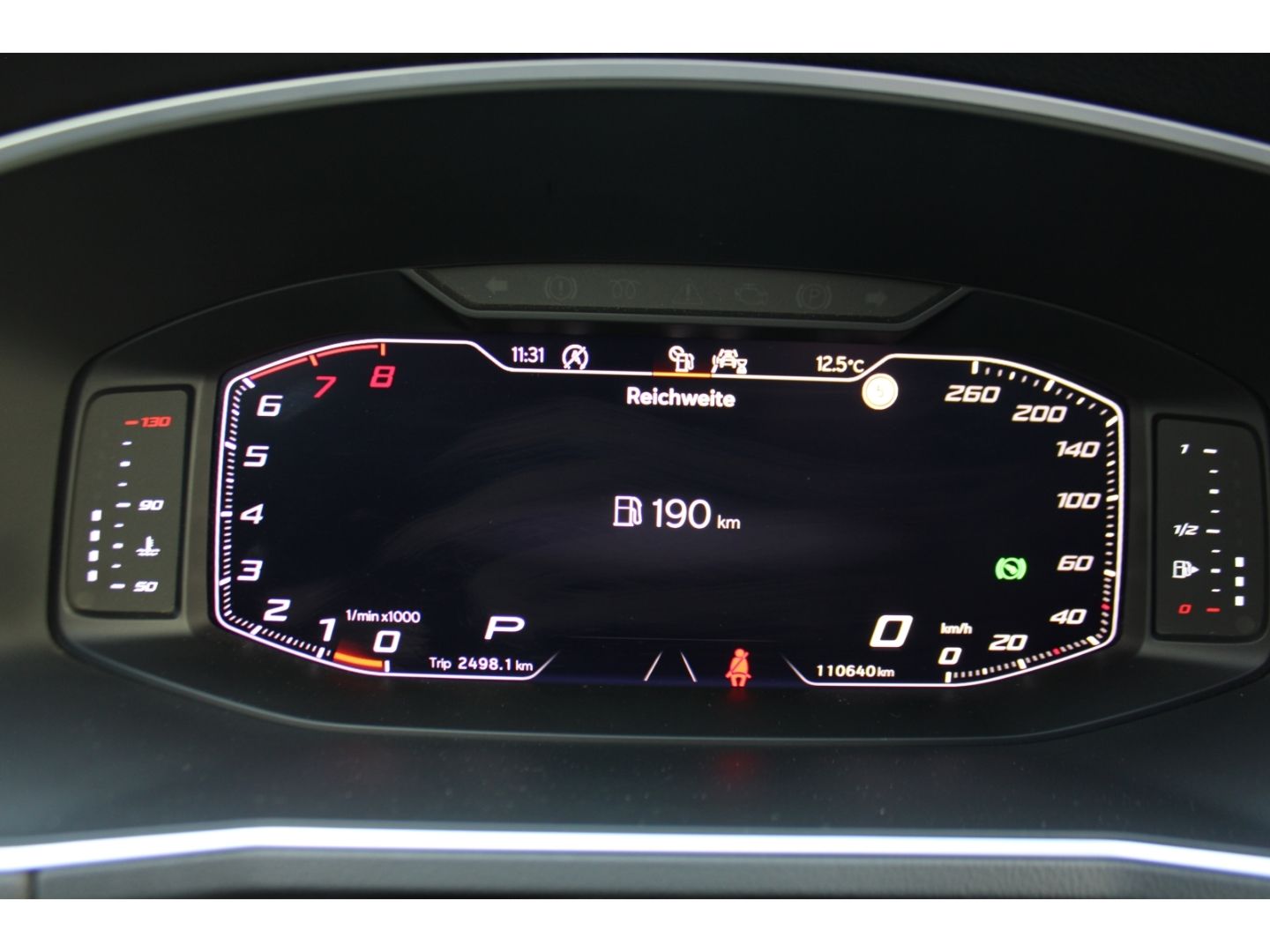 Fahrzeugabbildung SEAT Tarraco Xcellence 4Drive Pano LED ACC AHK StHZg