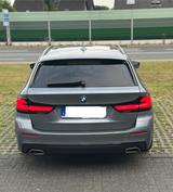 BMW 520d xd Top Ausstattng/Headup/Pano/Laser/Stdhzg - BMW 520 in Essen