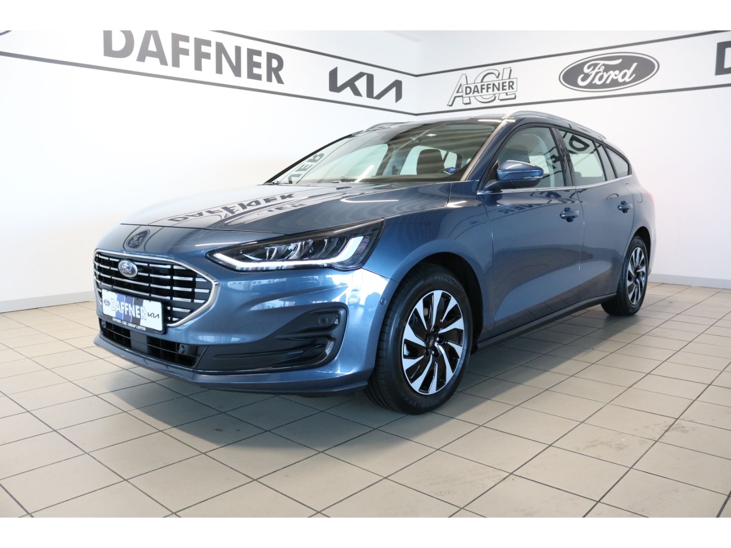 Fahrzeugabbildung Ford Focus Turnier Titanium Tempomat SpurhalteASS LED