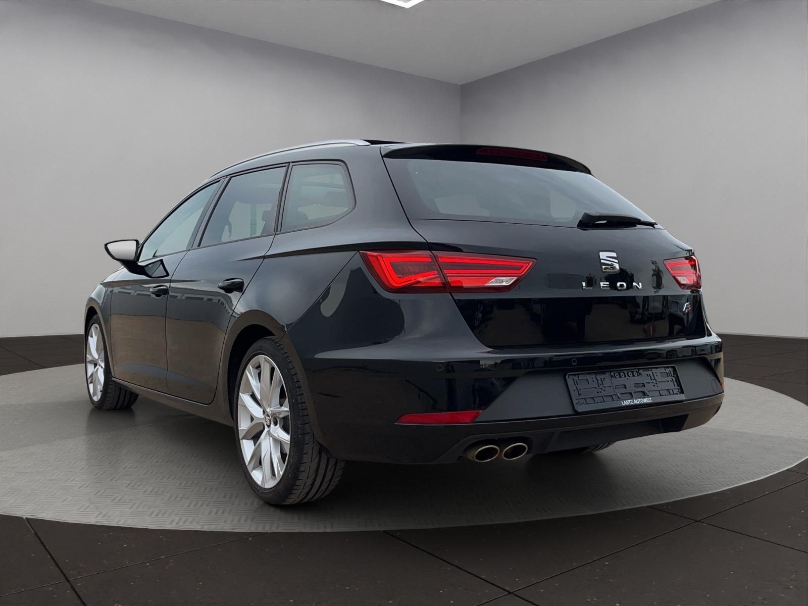 Seat Leon ST FR Black Matt Edition/DSG/LED/PANO
