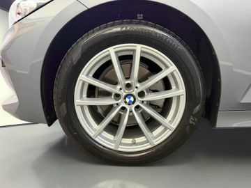 BMW 320 - 4