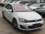 Volkswagen Golf VII Lim. GTI Performance BMT/Panorama/Aut. - Volkswagen Gebrauchtwagen in Rosenheim