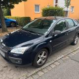 Ford Focus 1.6 Benzin - Ford Focus aus 2005: 1.6