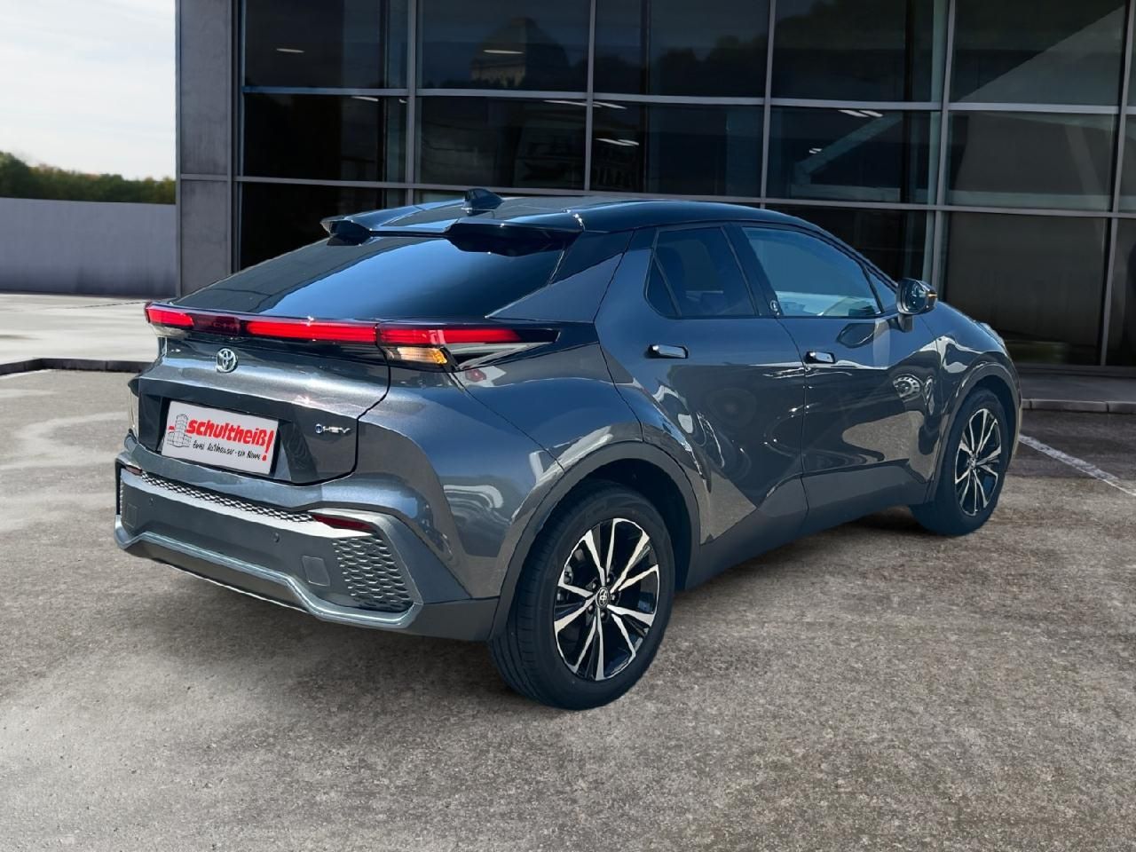 Fahrzeugabbildung Toyota C-HR Hybrid FWD Teamplayer
