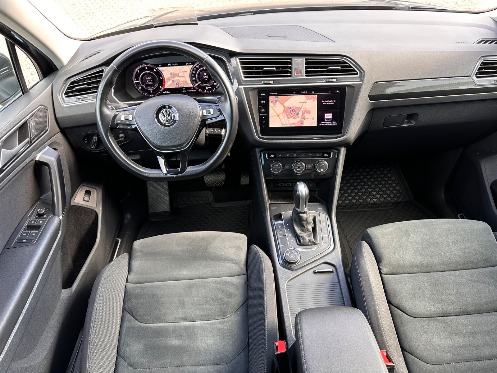 Fahrzeugabbildung Volkswagen Tiguan 2.0 TDI 4M Highline DSG AHK/HUD/Navi/LED
