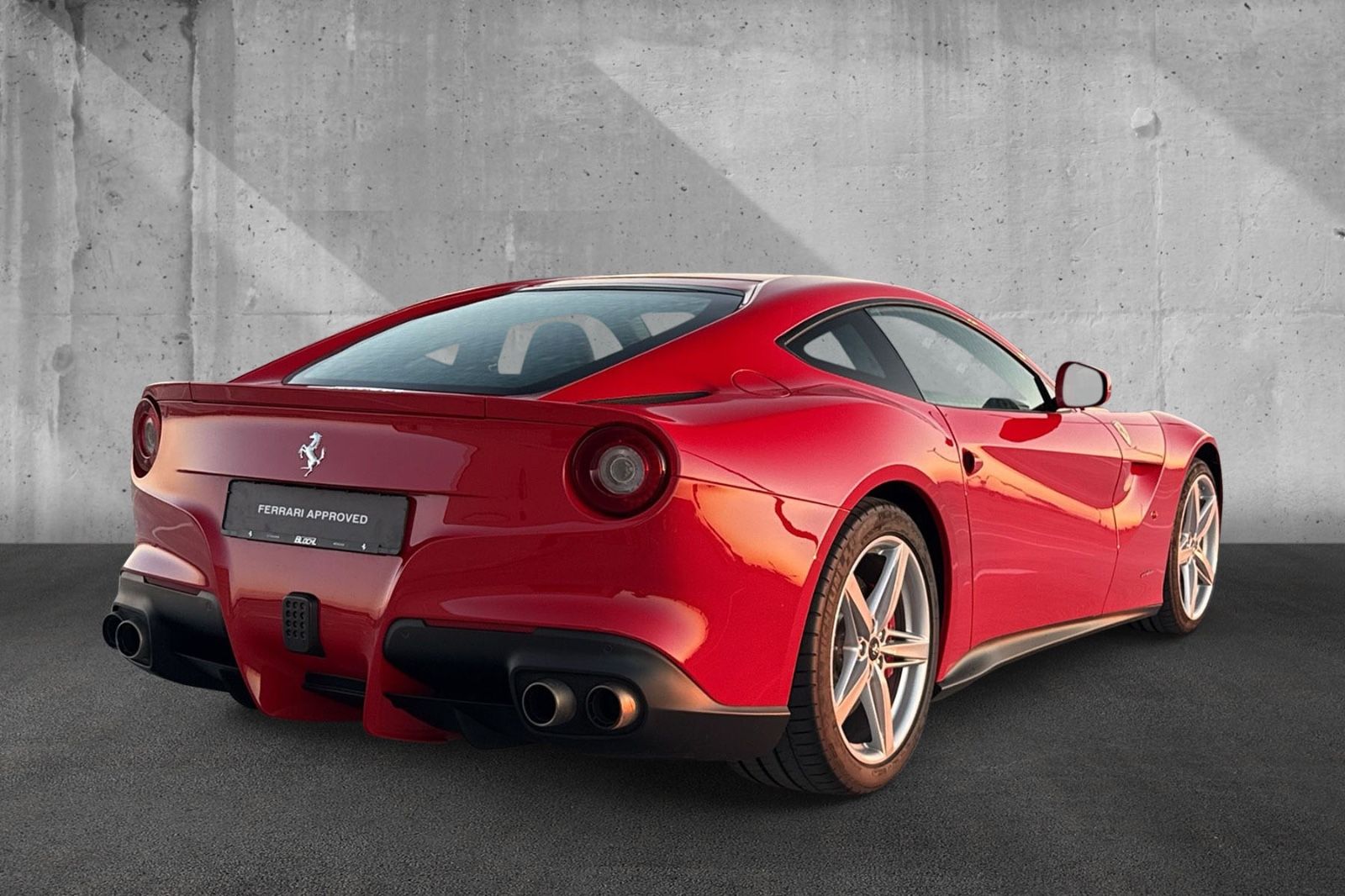 Fahrzeugabbildung Ferrari F12*Approved*Dt. Auto*LED Lenkrad*Daytona Sitz