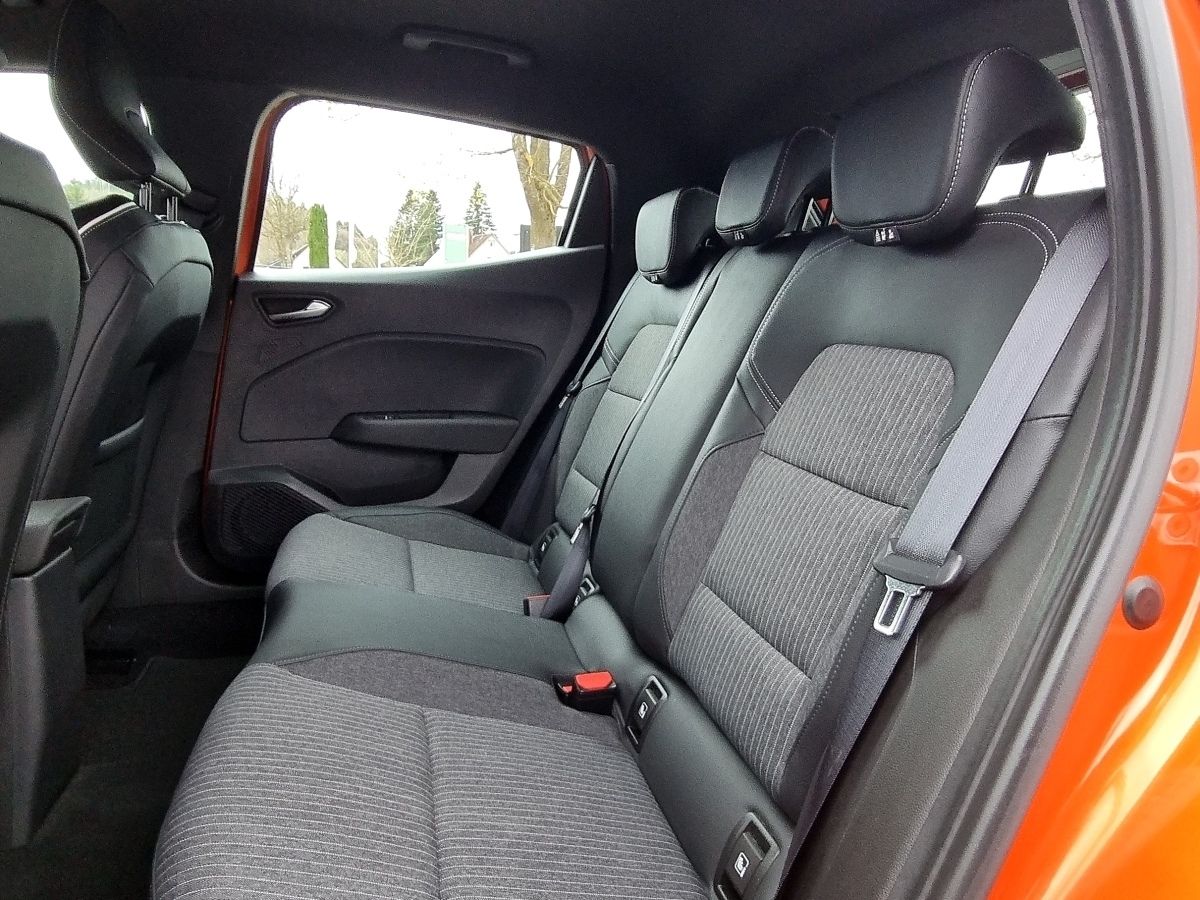 Fahrzeugabbildung Renault Clio INTENS TCe 90