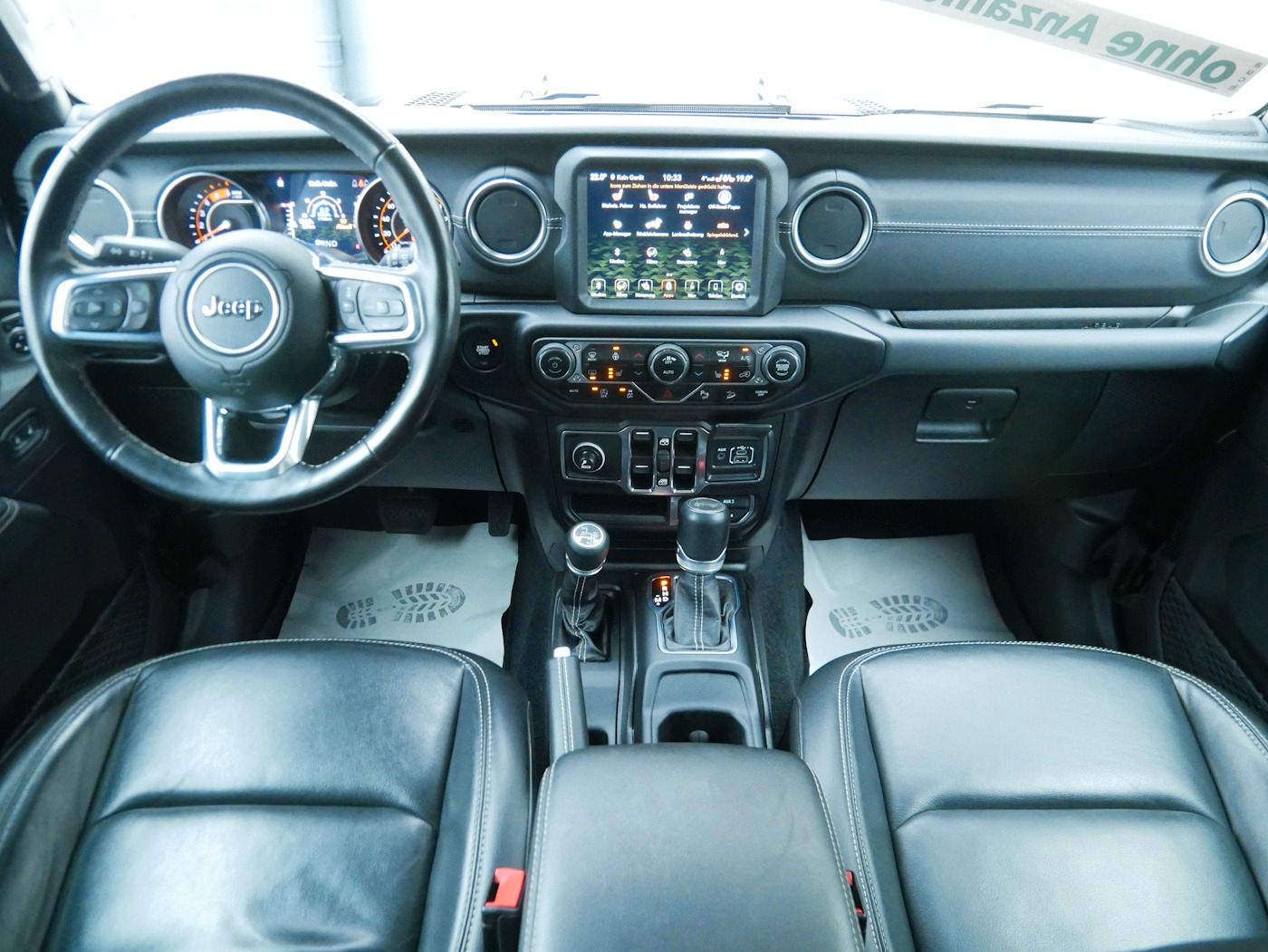 Fahrzeugabbildung Jeep Wrangler Unlimited 2.2 Overland 1.Hand AHK LED