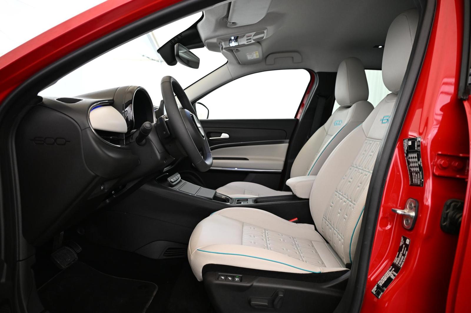 Fiat 600 1.2 Hybrid 101 DCT6 La Prima LED/NAVI/SHZ/18