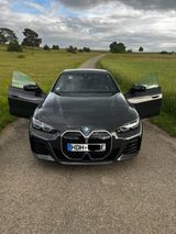 BMW i4 eDrive40 M Sport,HuD,Laser,AHK,360Kamera, uvm - BMW i4 von privat