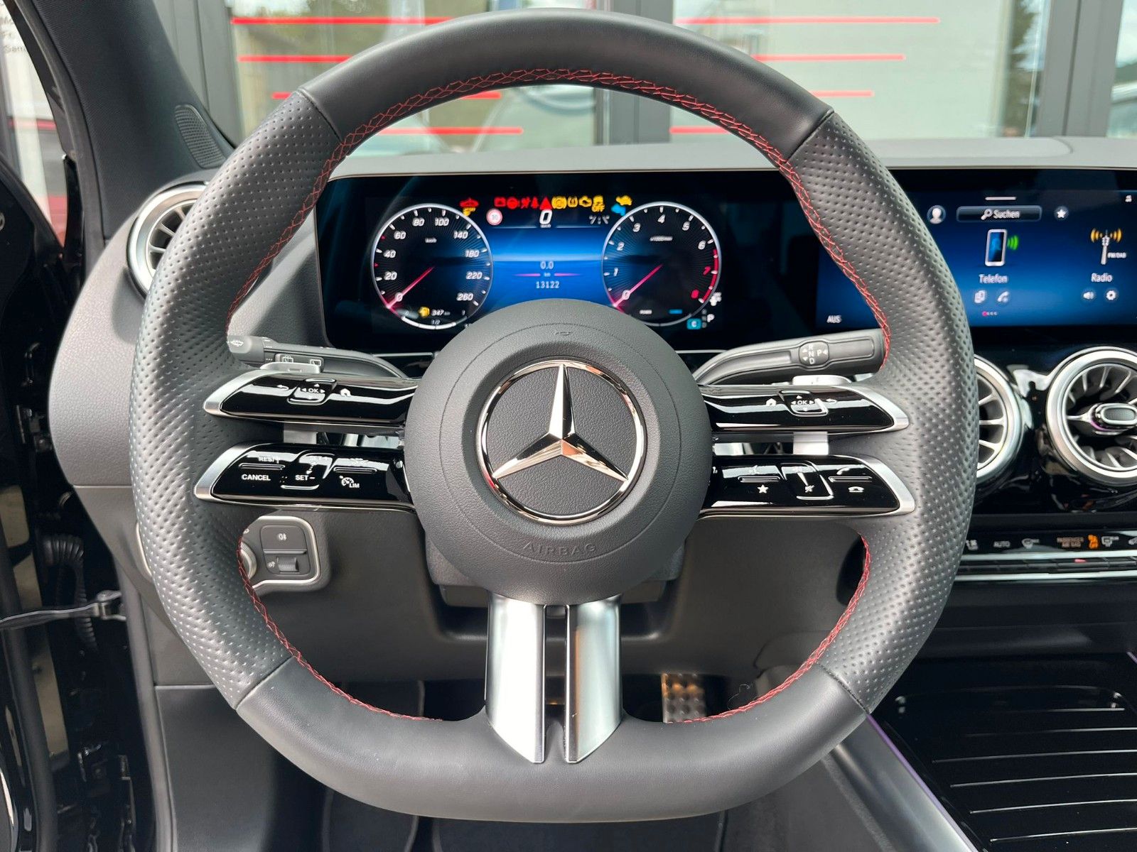 Fahrzeugabbildung Mercedes-Benz GLA 200 GLA -Klasse GLA 200 AMG Line Edition
