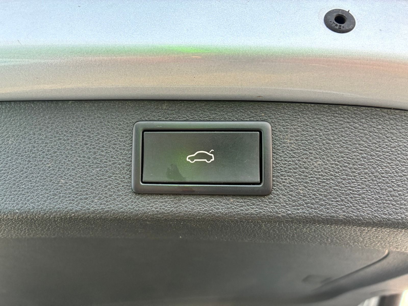 Fahrzeugabbildung SKODA Kodiaq RS 4x4 245PS DSG*AHK*StHz*Pano*20Zoll