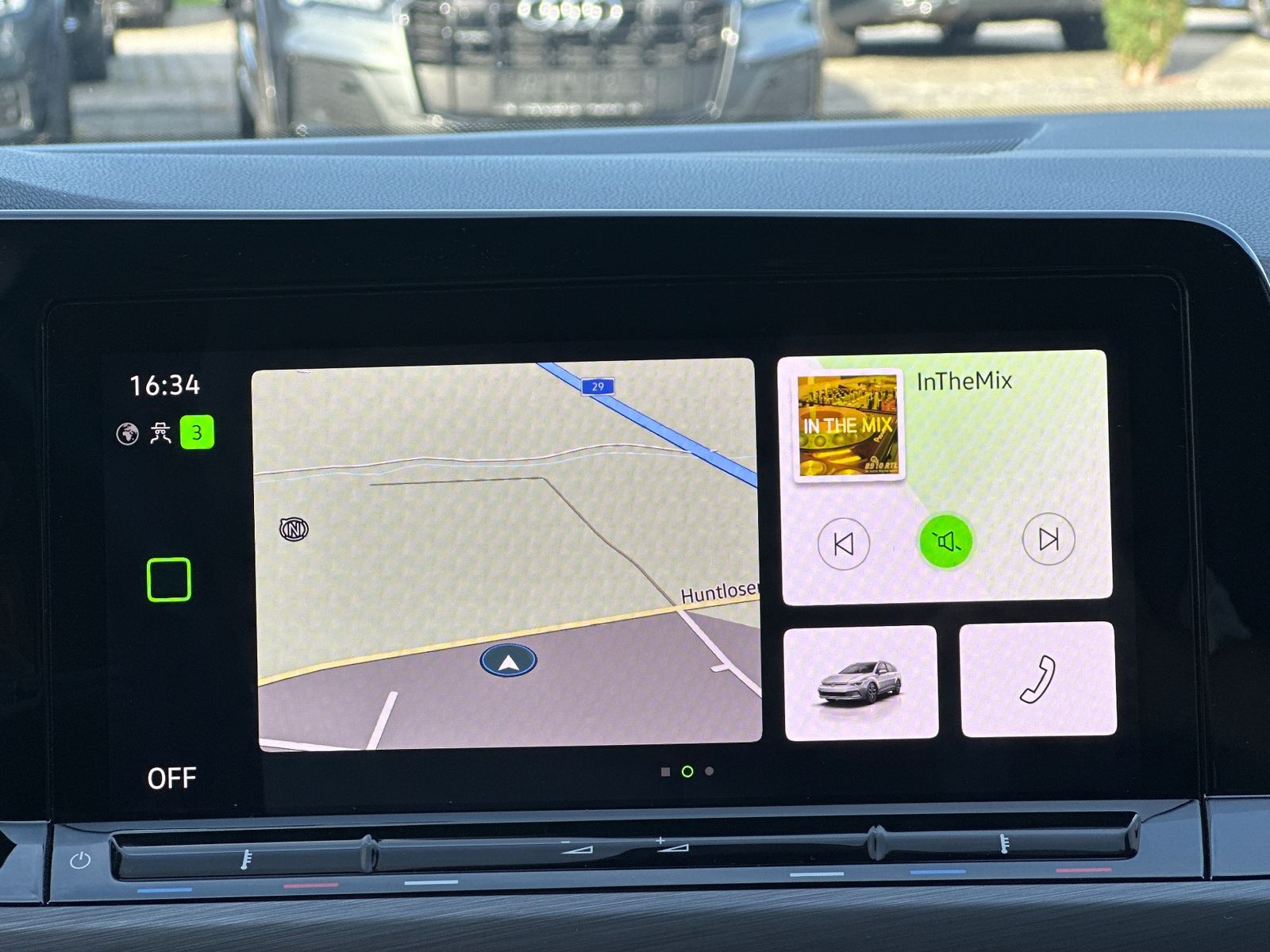 Fahrzeugabbildung Volkswagen Golf Variant 1.5 eTSI OPF DSG Style NAV+LED+ACC