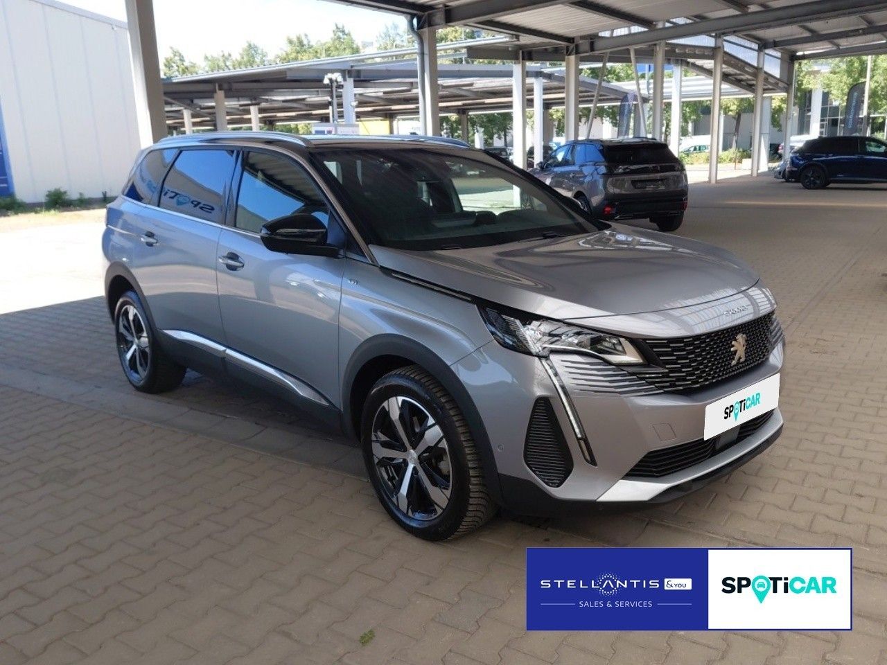 Peugeot 5008 GT 1.2 PT Automatik 7-Sitzer*Navi*RFK imagem 3