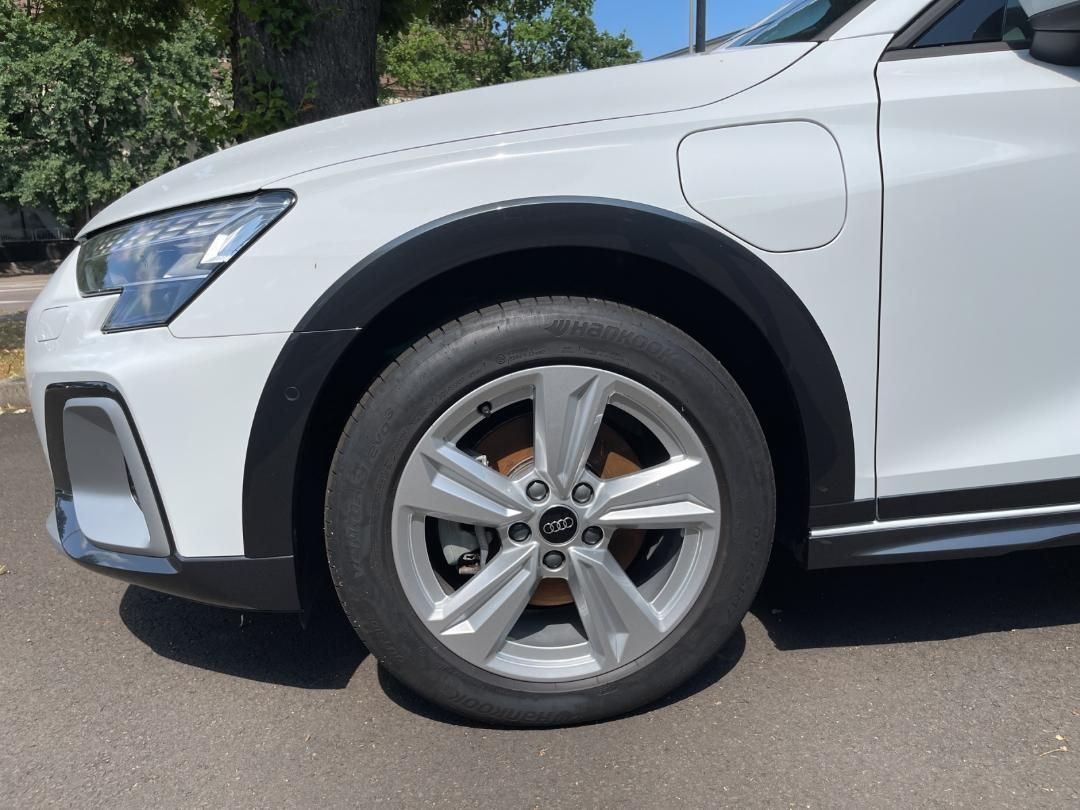 Fahrzeugabbildung Audi A3 allstreet 40 TFSI e S tronic Kamera,LED,Navi
